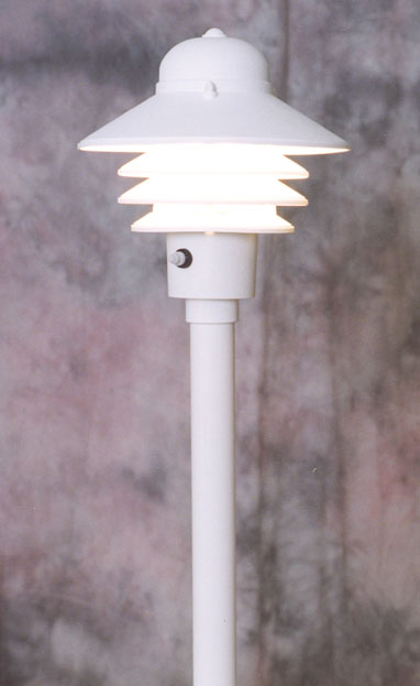 Traditional Shade Lamp - white - Model 110